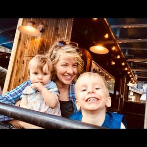 Meet your Posher, Carin